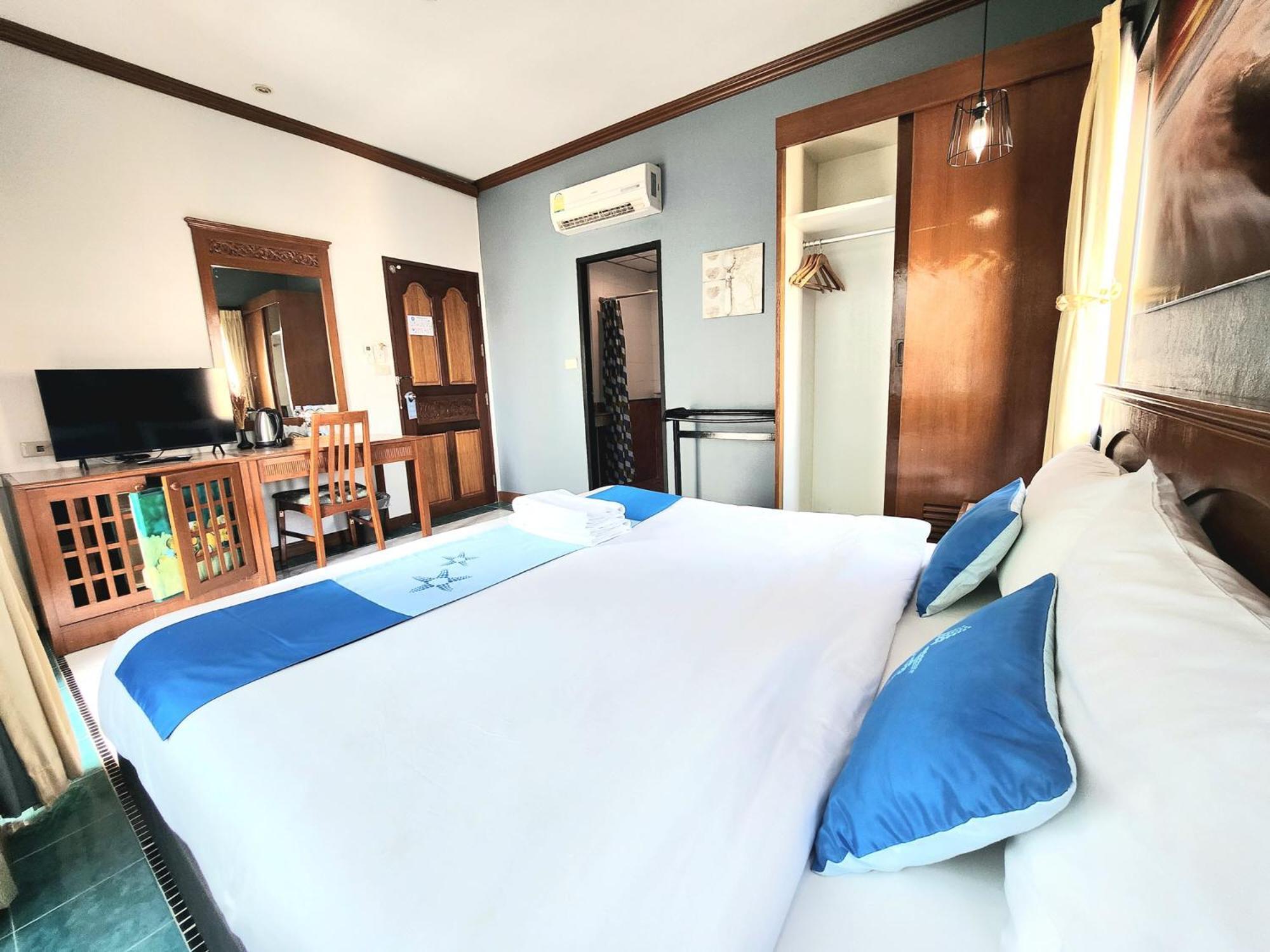 Sea Front Home Hotel - Patong Beach Exteriér fotografie