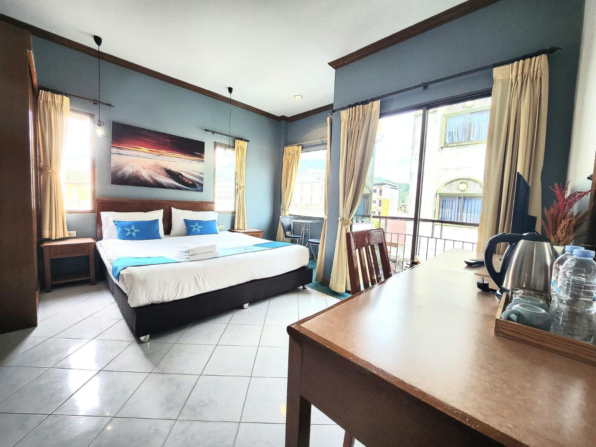 Sea Front Home Hotel - Patong Beach Exteriér fotografie
