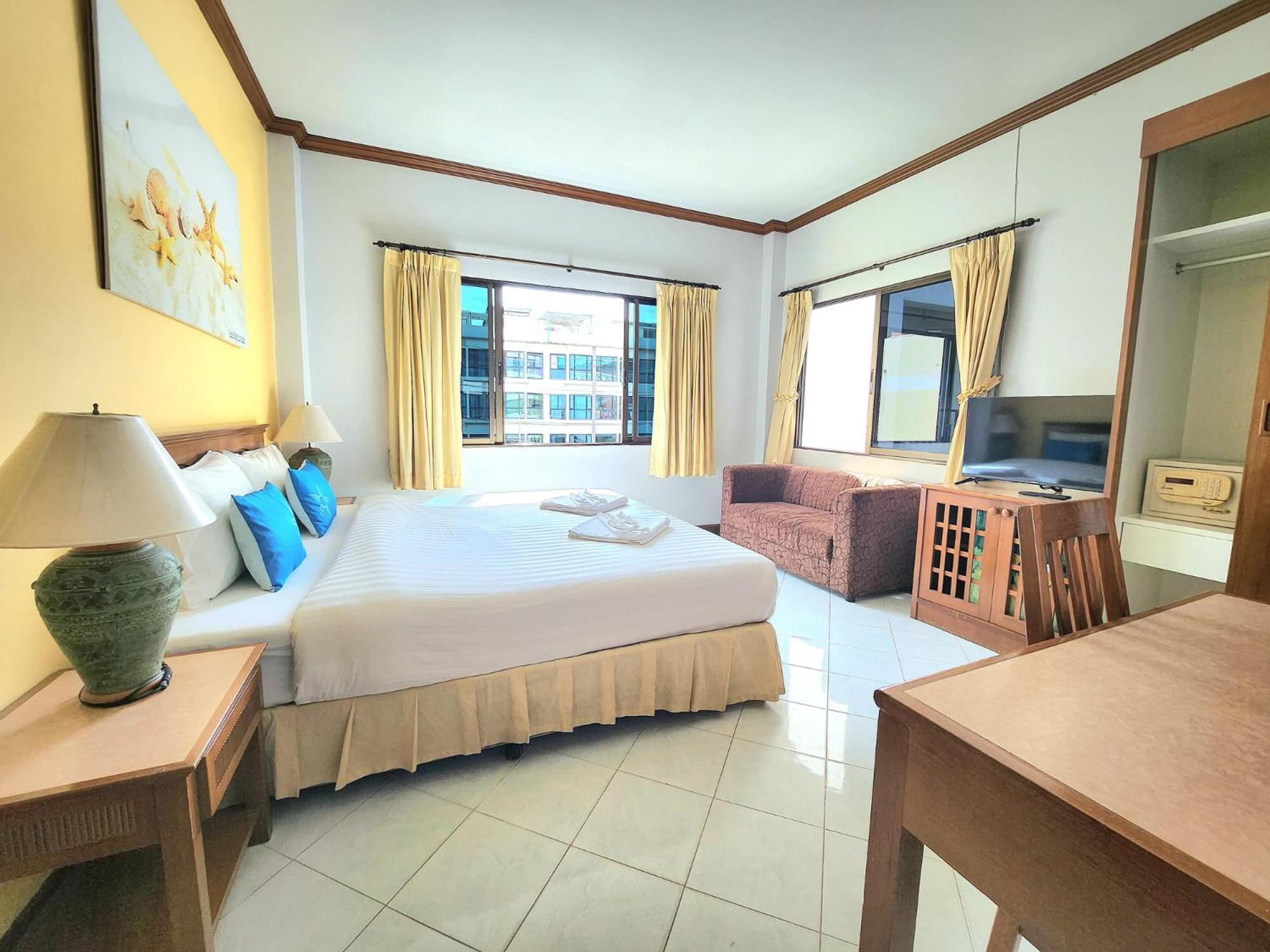 Sea Front Home Hotel - Patong Beach Exteriér fotografie