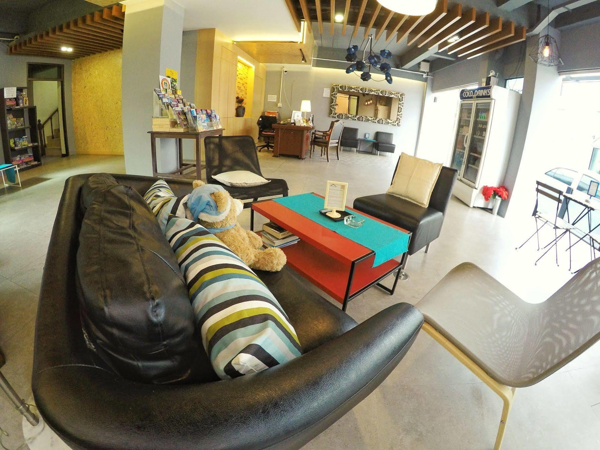 Sea Front Home Hotel - Patong Beach Exteriér fotografie
